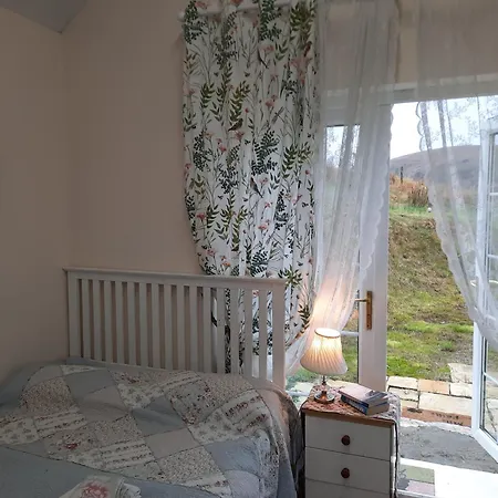 아파트 Studio Apartment *